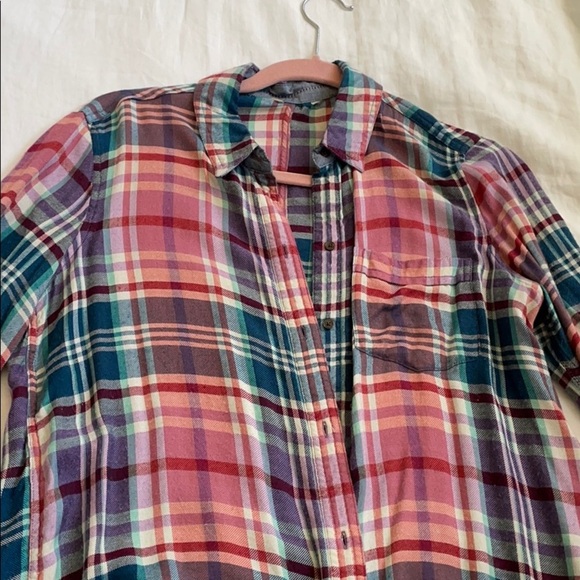 Lucky Brand lightweight flannel shirt. - Picture 7 of 9